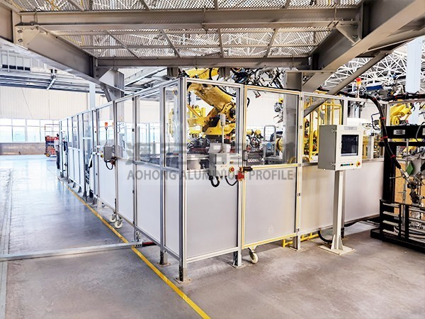 工業(yè)設備移動防護圍欄 工業(yè)設備移動防護圍欄